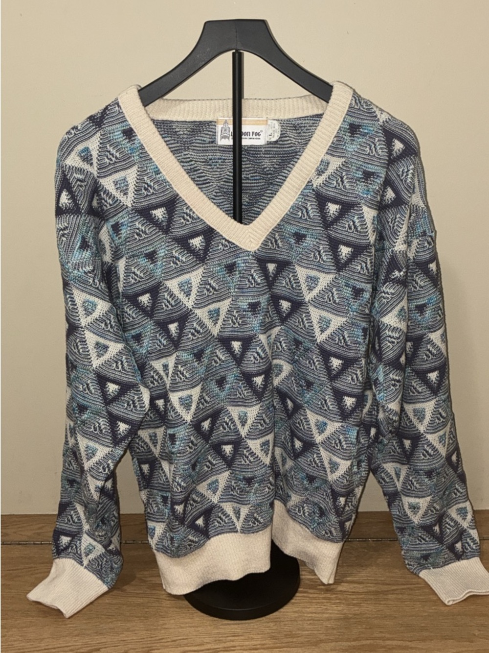London Fog V-Neck Geometric Knit Sweater in Navy & Cream